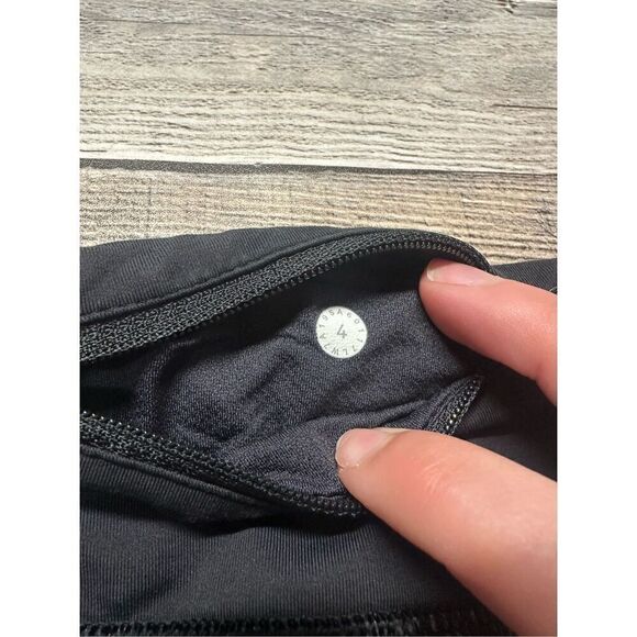 Size 4 Lululemon Speed Short 4-way Stretch 2.5" Kindred Spirit Black Multi Black - Picture 10 of 10